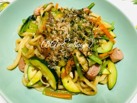 ♡お好きな具材で♪簡単ソース焼きうどん♡